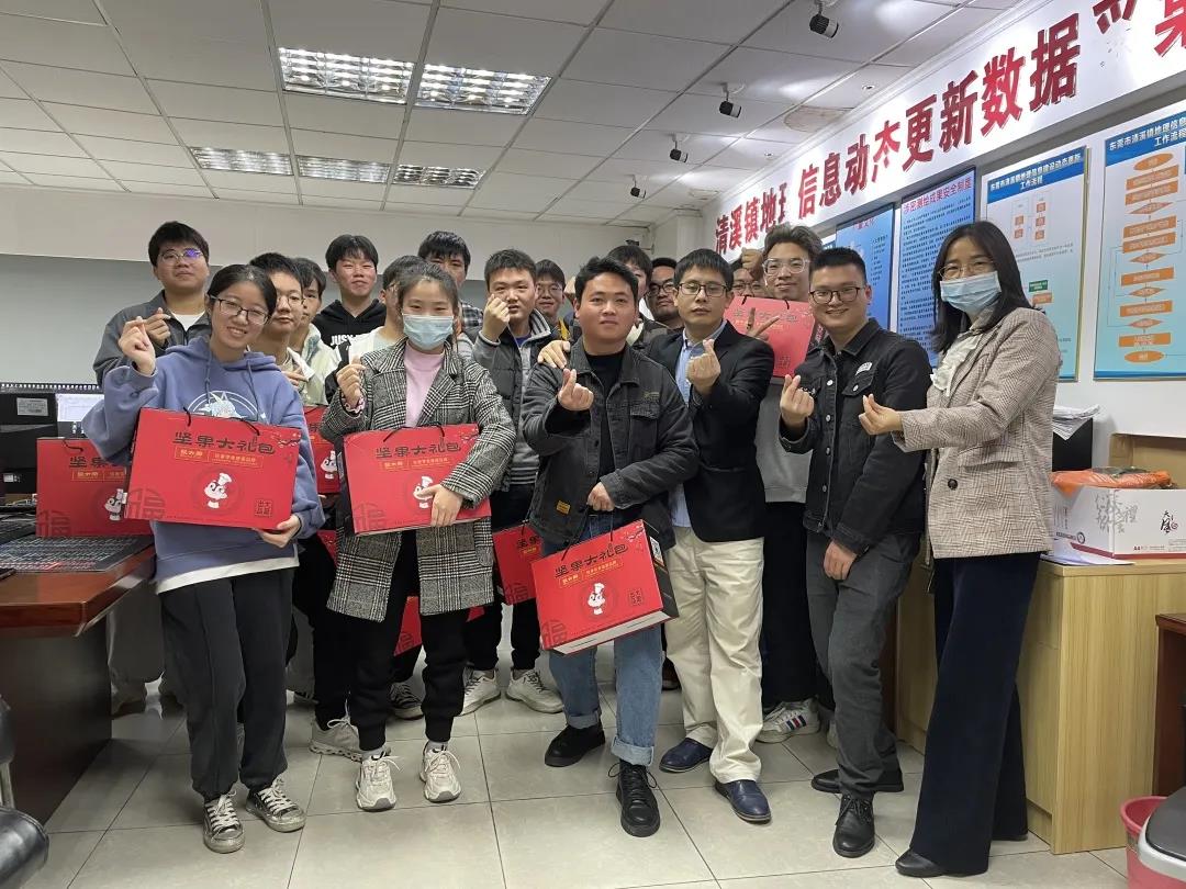 走访慰问，年货上门，1066vip威尼斯集团多项行动确保项目部员工“当场”过好年！